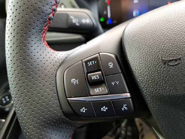 Used 2026 Ford Escape ST-Line w/ Tech Pack #1 AWD/4WD image 18