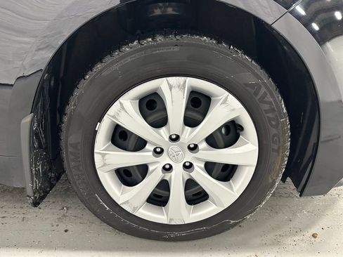 Used 2025 Toyota Corolla LE image 59