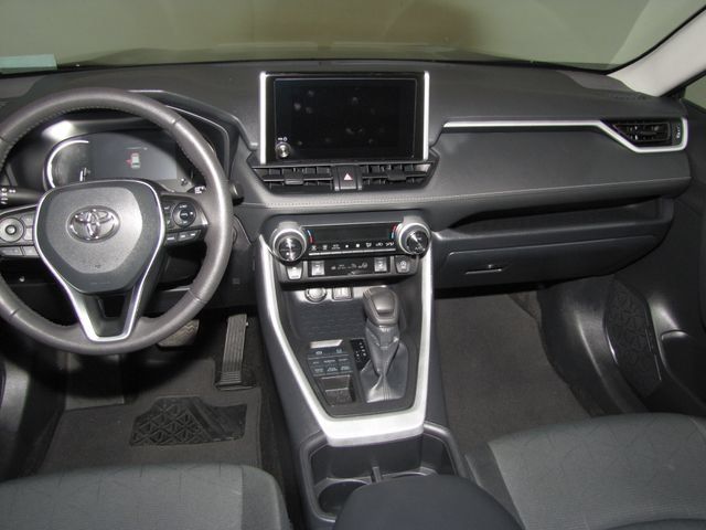 Used 2025 Toyota RAV4 XLE w/ Weather Package AWD/4WD image 15