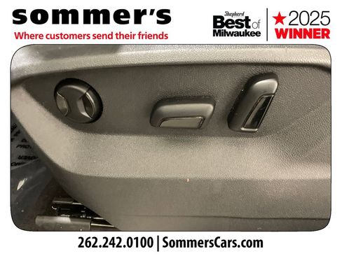 Used 2022 Volkswagen Atlas Cross Sport SE image 10