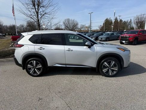 Certified 2021 Nissan Rogue SL image 4