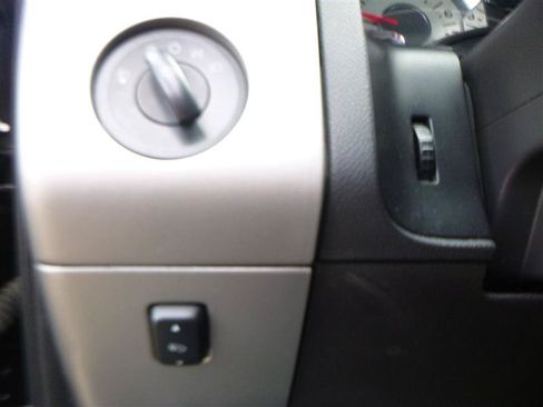 Used 2012 Ford Expedition EL XLT AWD/4WD image 19