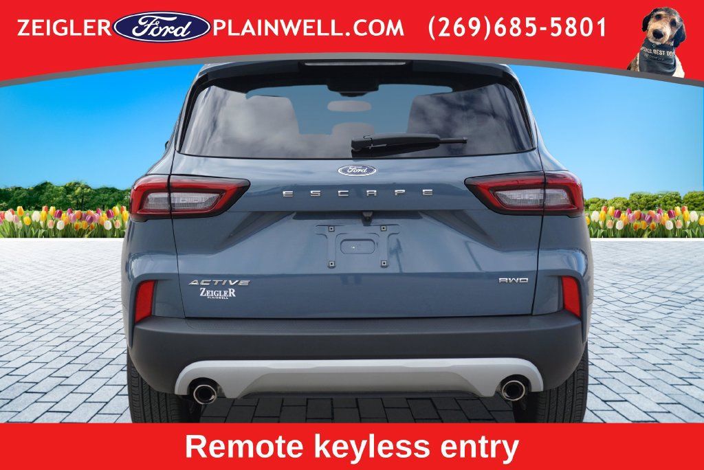 Used 2023 Ford Escape Active AWD/4WD image 4