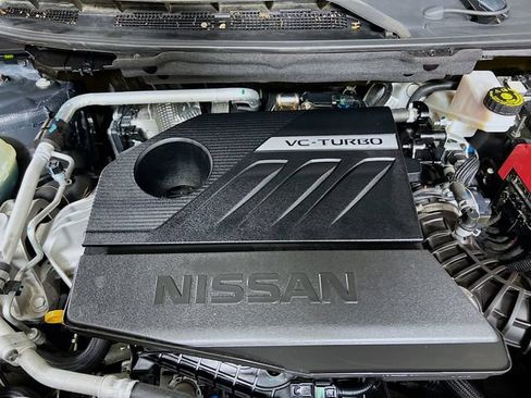 Used 2024 Nissan Rogue SV FWD image 30
