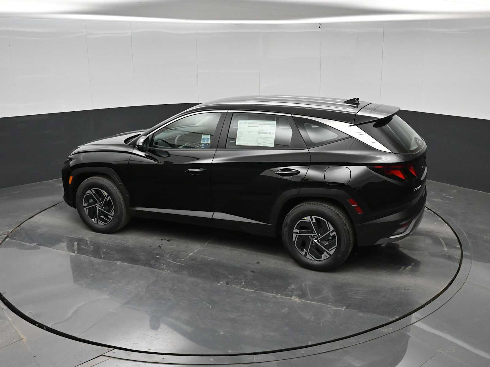 New 2026 Hyundai Tucson Blue SE FWD image 29