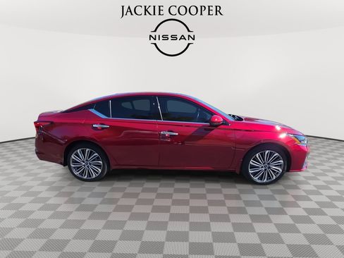 Used 2024 Nissan Altima 2.5 SL image 4