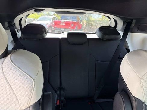 New 2026 Toyota Sienna Limited FWD image 19