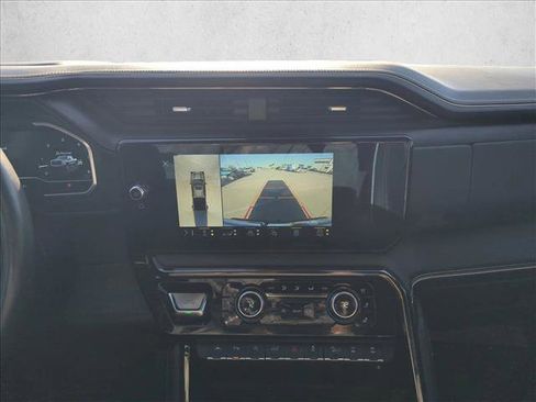 Used 2023 GMC Sierra 1500 AT4X image 12