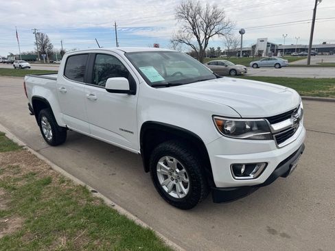 Used 2018 Chevrolet Colorado LT w/ LT Convenience Package image 7