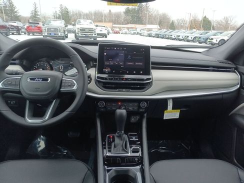 New 2026 Jeep Compass Limited image 12