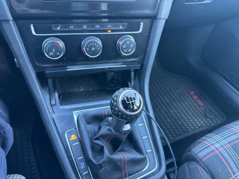 Used 2016 Volkswagen GTI S image 15
