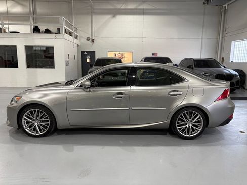 Used 2016 Lexus IS 300 AWD w/ Navigation System Package image 4