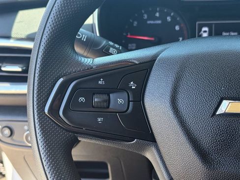 Used 2023 Chevrolet TrailBlazer LT w/ Convenience Package FWD image 37