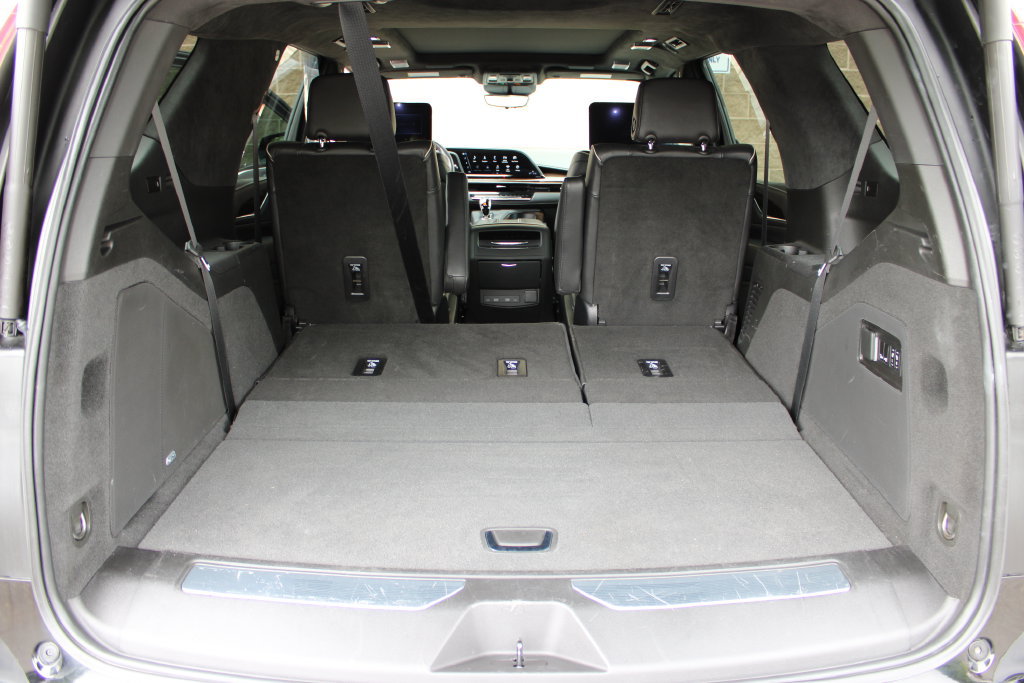 Certified 2022 Cadillac Escalade Sport Platinum AWD/4WD image 44