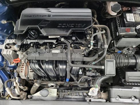 Used 2021 Hyundai Elantra SE FWD image 30