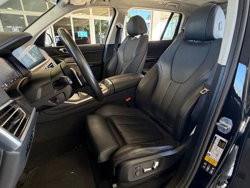 Used 2022 BMW X7 xDrive40i w/ Parking Assistance Package AWD/4WD image 14