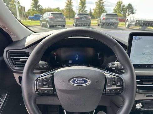 Used 2024 Ford Escape Active w/ Tech Pack #1 AWD/4WD image 16