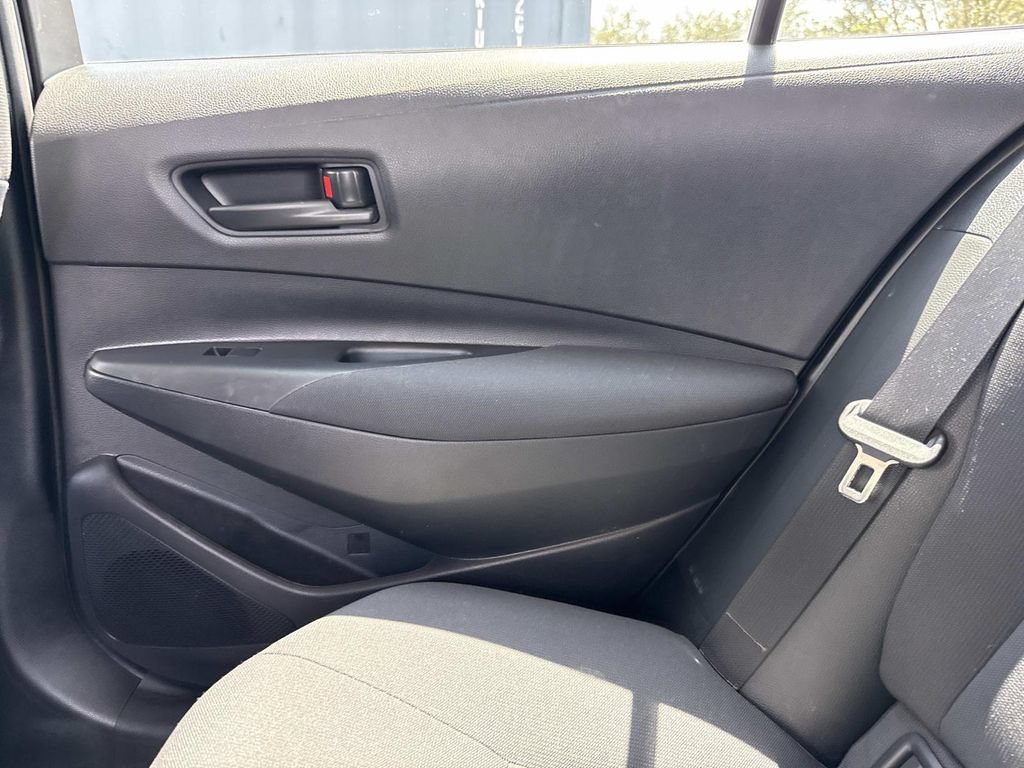 Used 2023 Toyota Corolla LE FWD image 17