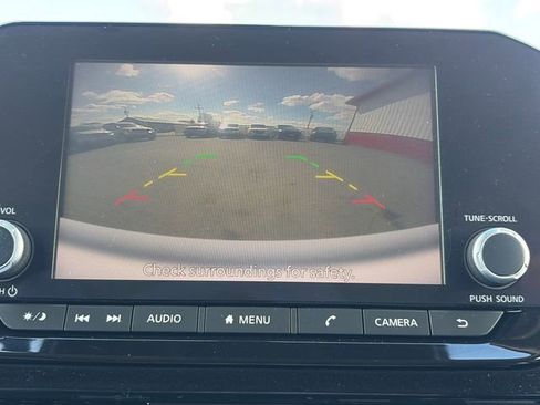 Used 2022 Nissan Pathfinder S AWD/4WD image 40