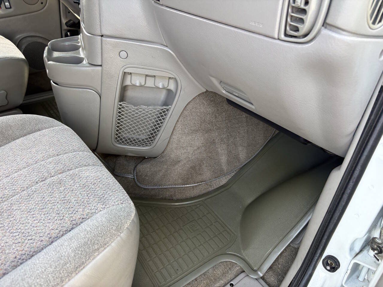 Used 2003 Chevrolet Astro Passenger AWD image 19