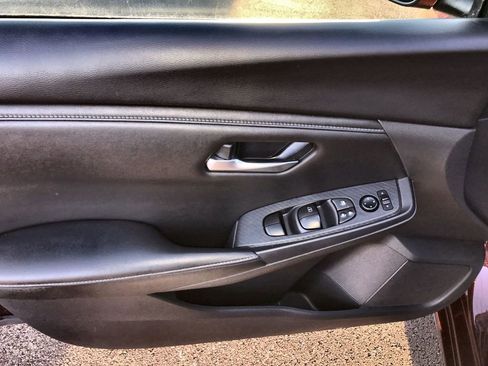 Used 2024 Nissan Sentra SV image 13