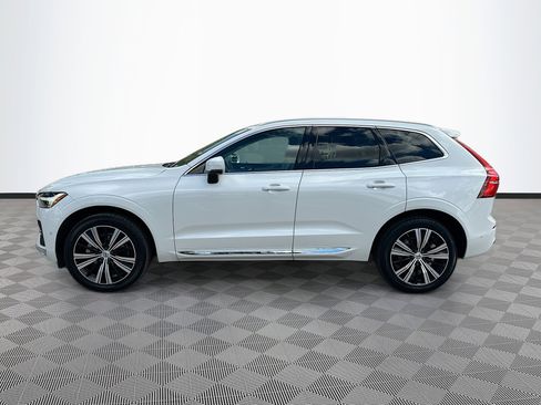Used 2022 Volvo XC60 B5 Inscription w/ Advanced Package image 4