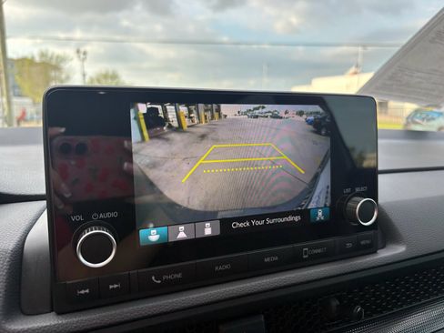 Certified 2024 Honda CR-V Sport image 17