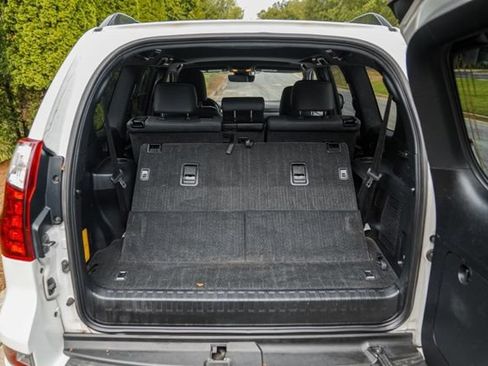 Used 2022 Lexus GX 460 w/ Black Line Special Edition AWD/4WD image 21