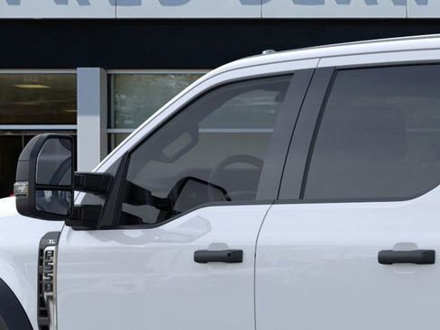 New 2025 Ford F550 4x4 Crew Cab image 20