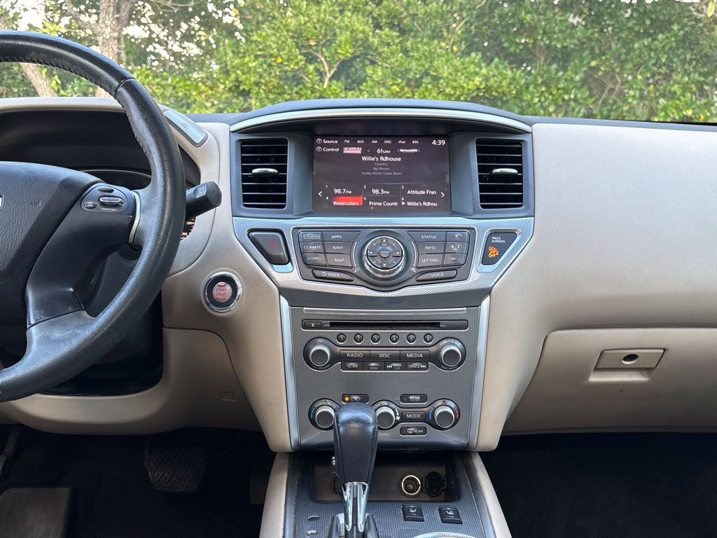 Used 2017 Nissan Pathfinder SL w/ SL Premium Package FWD image 31