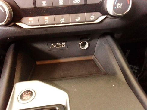 Used 2019 Nissan Altima 2.5 S FWD image 11