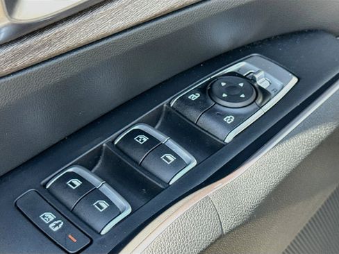Used 2023 Kia Sorento S w/ Panoramic Sunroof Package AWD/4WD image 10