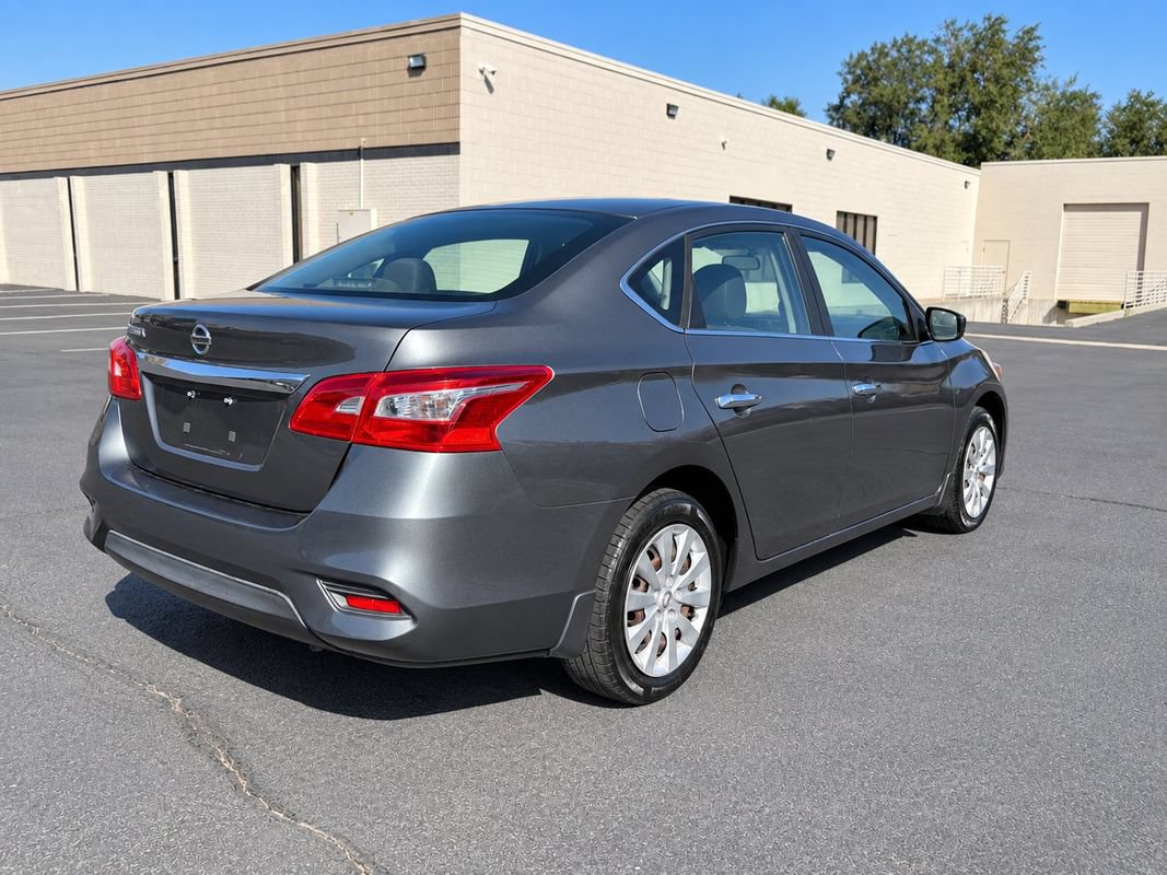 Used 2016 Nissan Sentra S FWD image 5