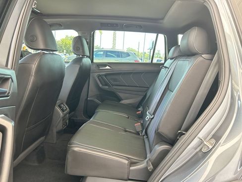 Certified 2024 Volkswagen Tiguan SE R-Line FWD image 31