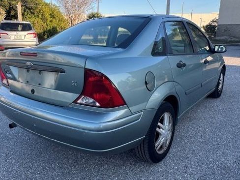 Used 2003 Ford Focus SE image 4