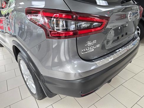 Used 2022 Nissan Rogue Sport SV image 10