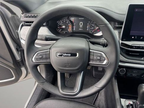 Certified 2024 Jeep Compass Latitude AWD/4WD image 13