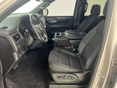 Used 2021 Chevrolet Suburban LS AWD/4WD image 17