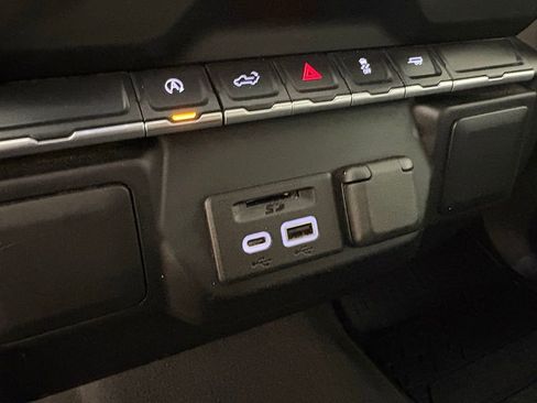 Used 2022 Chevrolet Silverado 1500 Custom RWD image 35