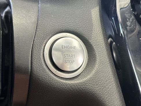 Used 2016 Mercedes-Benz C 300 4MATIC Sedan image 27