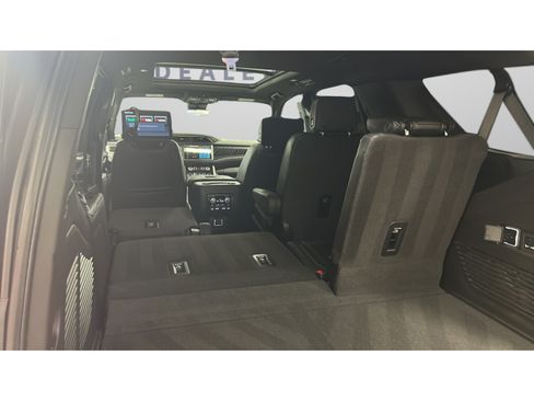 Used 2024 GMC Yukon Denali w/ Denali Reserve Package AWD/4WD image 38