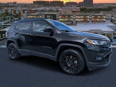 Certified 2025 Jeep Compass Latitude w/ Convenience Group