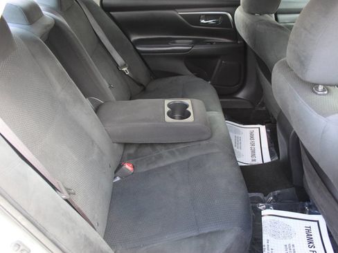 Used 2015 Nissan Altima 2.5 S w/ Special Edition Package image 12