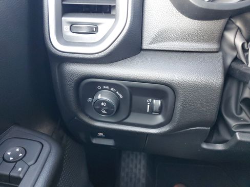 New 2026 RAM 1500 Express image 12