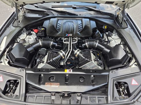 Used 2015 BMW M5 w/ Competition Package RWD image 24