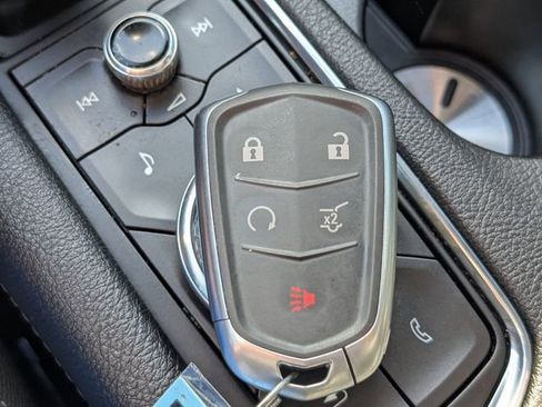 Used 2024 Cadillac XT6 Premium Luxury image 28