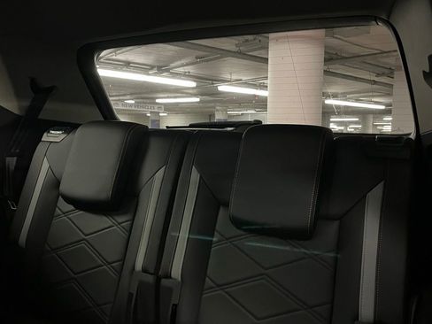 New 2026 Volkswagen Atlas Peak Edition AWD/4WD image 25