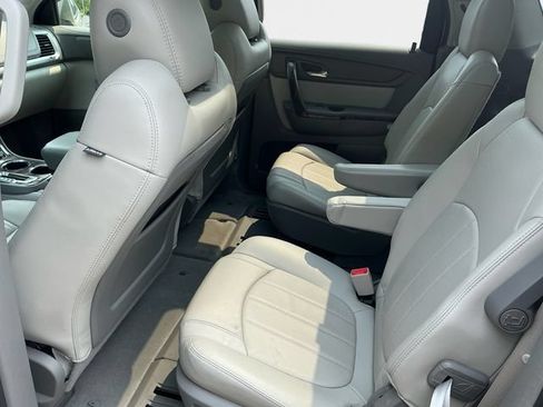 Used 2017 GMC Acadia Limited SLT AWD/4WD image 14