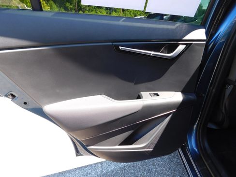 Used 2023 Kia Niro Wind FWD image 12