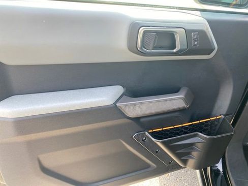 Used 2022 Ford Bronco Badlands image 17